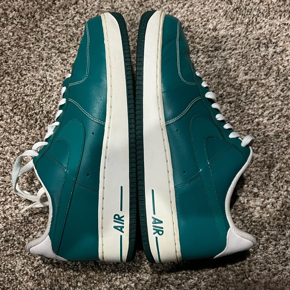 Nike Air Force 1 Size 10.5 Mens Lush Teal